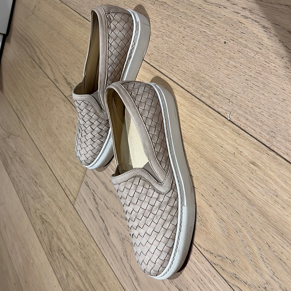 M. Gemi cerchio woven leather slip on sneaker